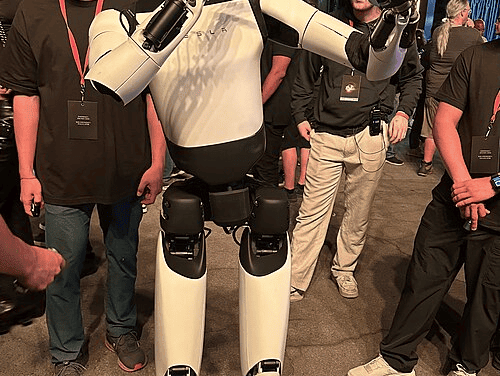 The Techne–Phronesis Negotiation Framework™ (TPNF): Defining the Real Boundaries of Super Intelligence (SI) – Is It A Real Danger for Humanity Or A Technological Investment In Long-Term Value Creation? By Nikos Chatzis / Goal Consulting